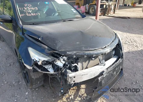 2015 Nissan Altima 2.5 S из США, поврежденный, VIN 1N4AL3AP9FN868217